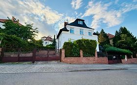 Family Villa Hanspaulka